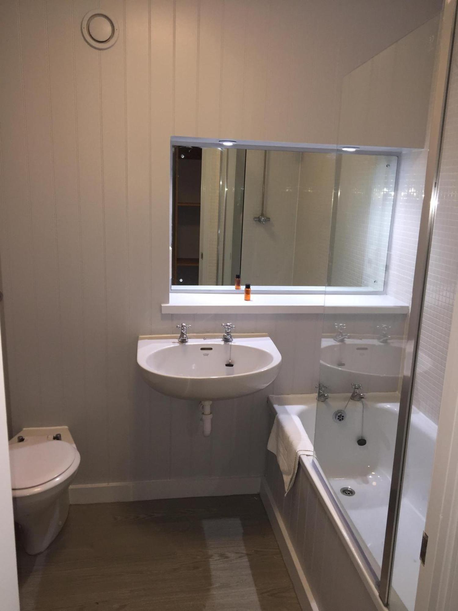 Blue Bell Lodge Hotel Middlesbrough Bilik gambar